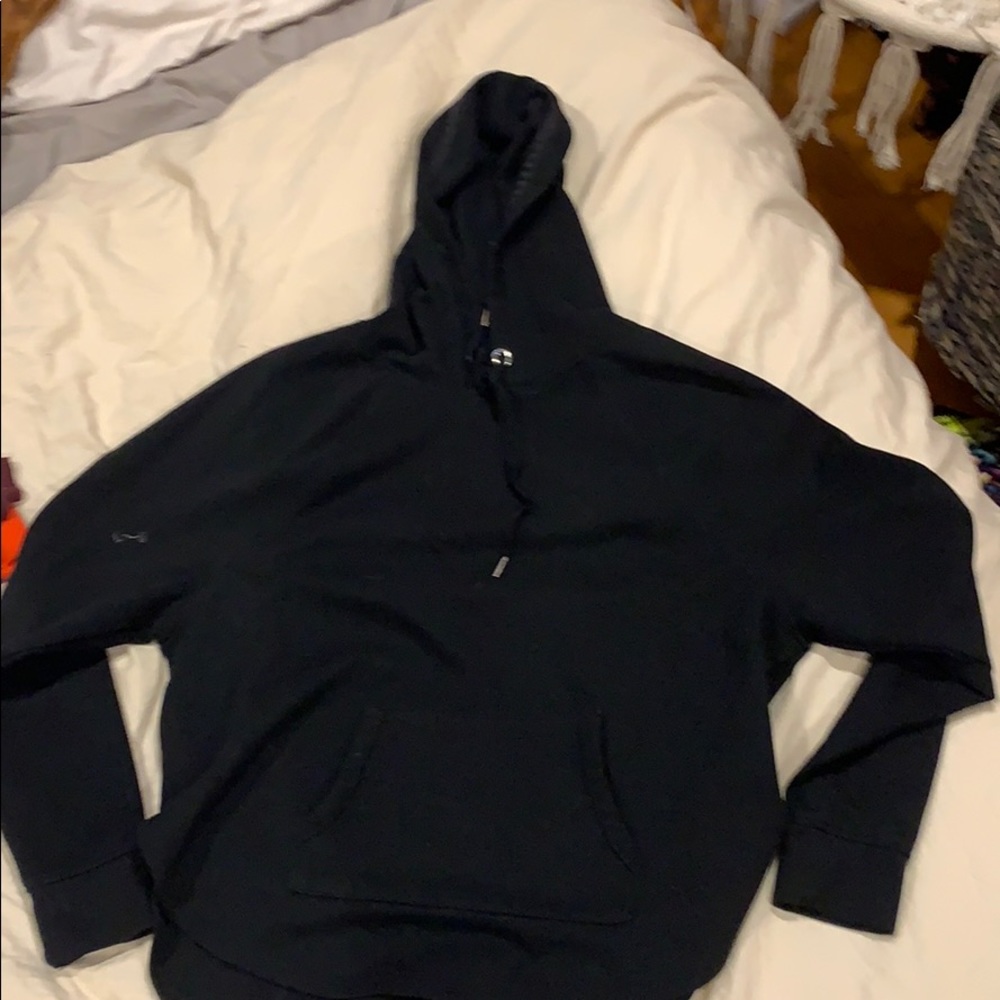 black sweatshirt